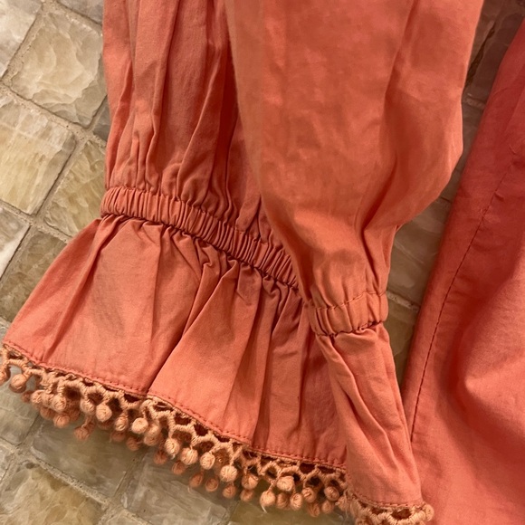 Free People prairie style Button-Front blouse with embroidered detail. Size S/P - Picture 4 of 11